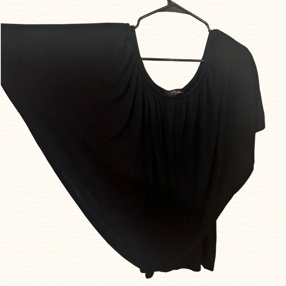 XL Women's Drape Black Shirt - Picture 2 of 2